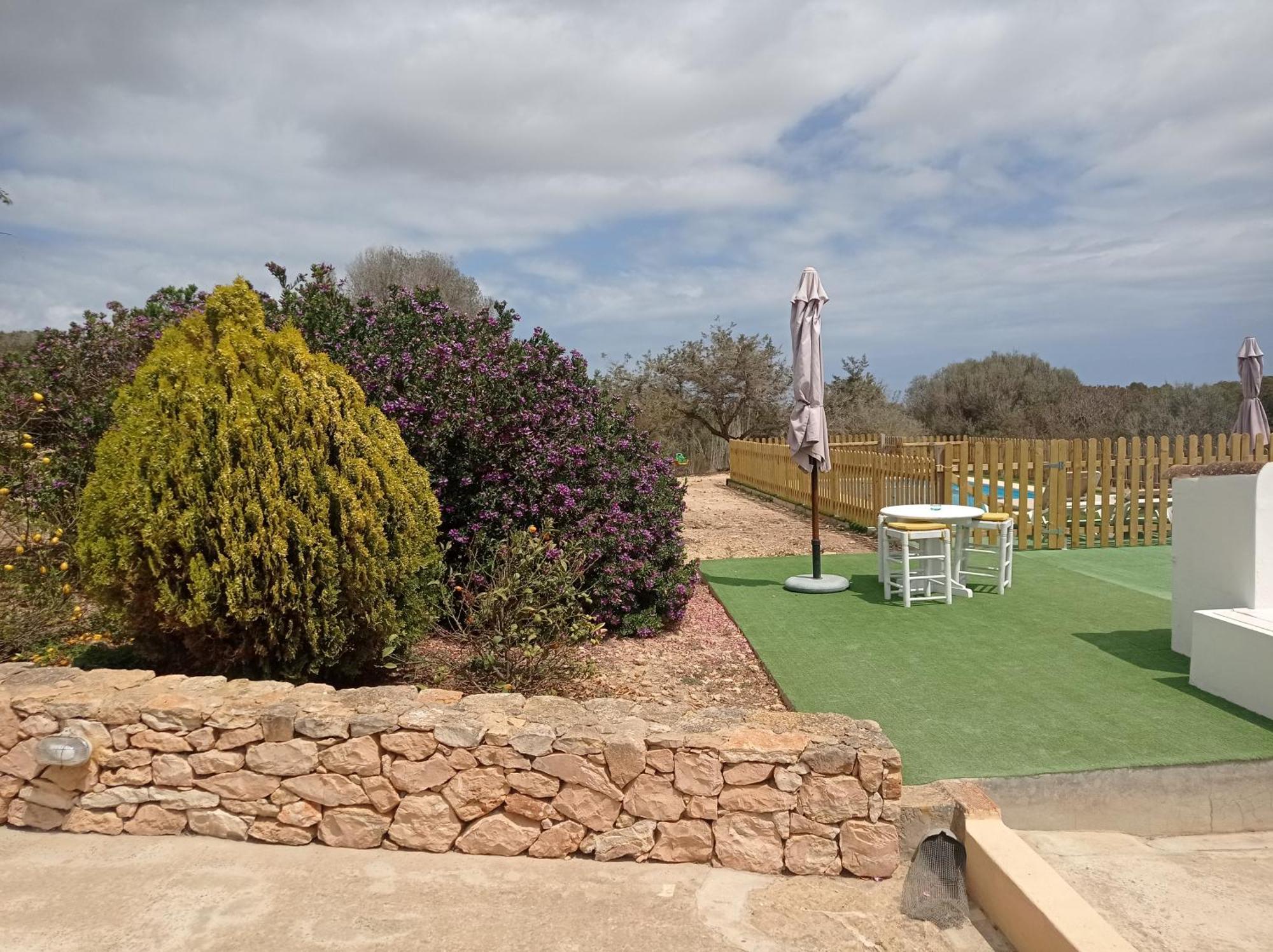 Casa Rural Es Cap De Barbaria San Francisco Javier Eksteriør billede